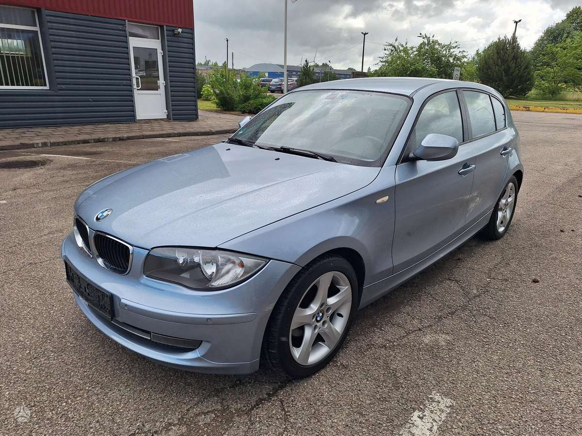 BMW 118, 2.0 l., hatchback