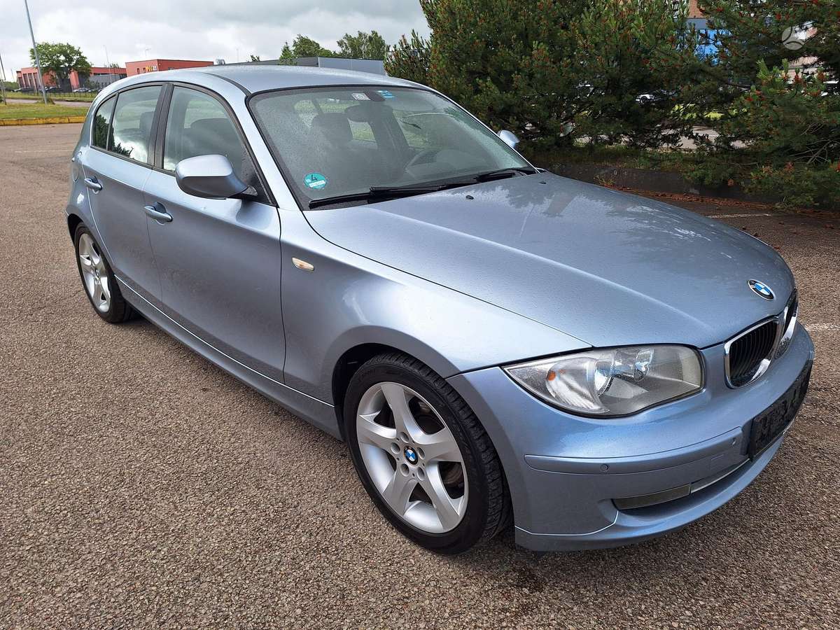 BMW 118, 2.0 l., hatchback