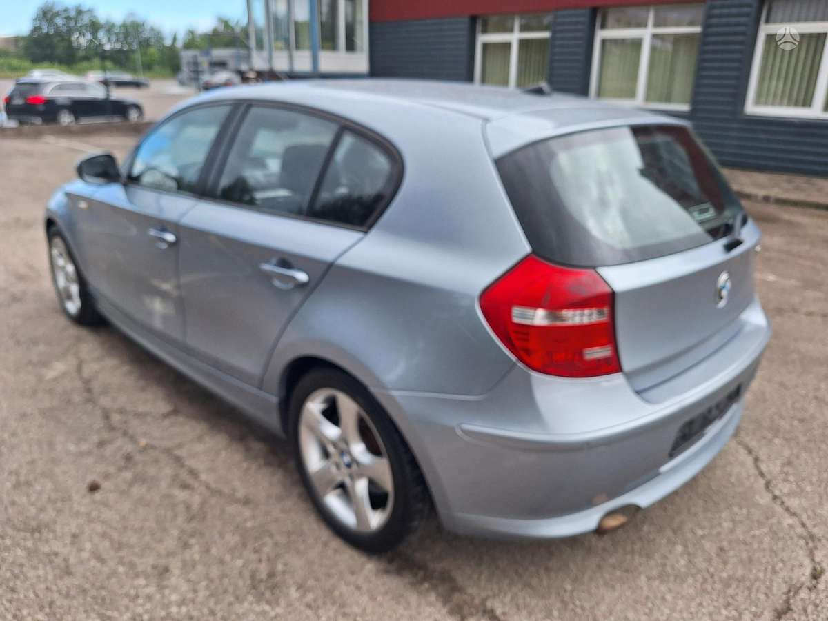 BMW 118, 2.0 l., hatchback