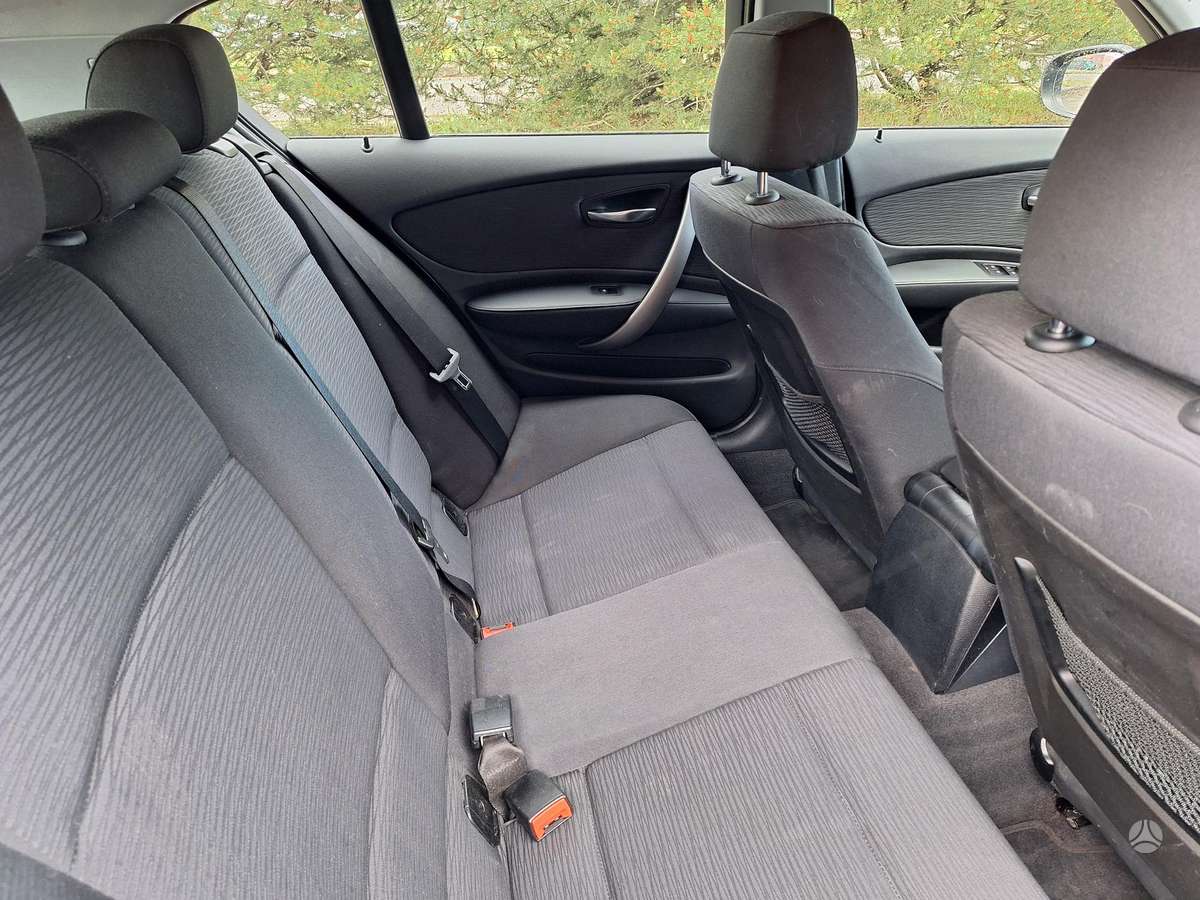 BMW 118, 2.0 l., hatchback