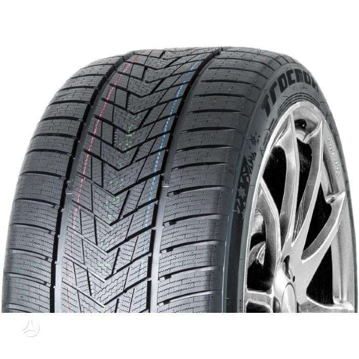 Tracmax S330, winter 235/55 R18