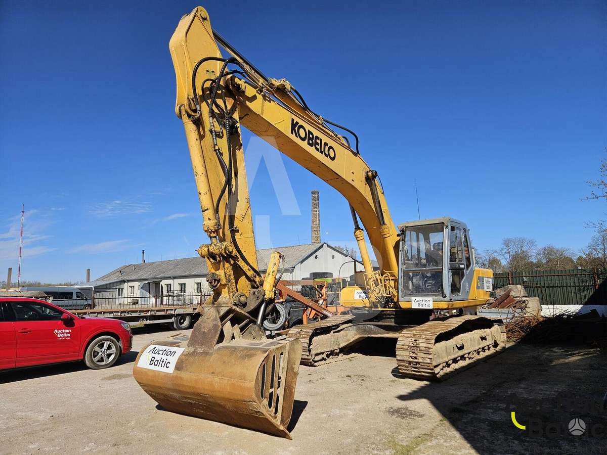 Kobelco SK 210 LC-1A, экскаваторы