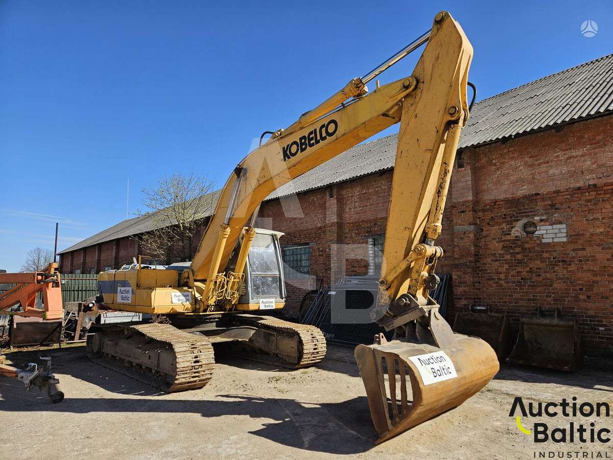 Kobelco SK 210 LC-1A, экскаваторы