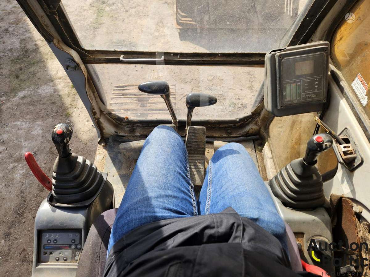 Kobelco SK 210 LC-1A, экскаваторы