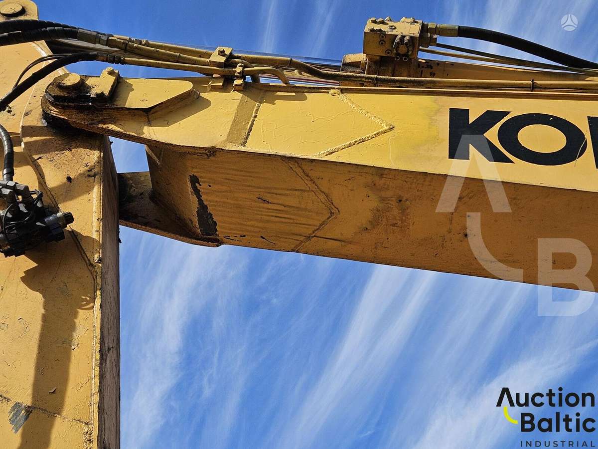 Kobelco SK 210 LC-1A, экскаваторы