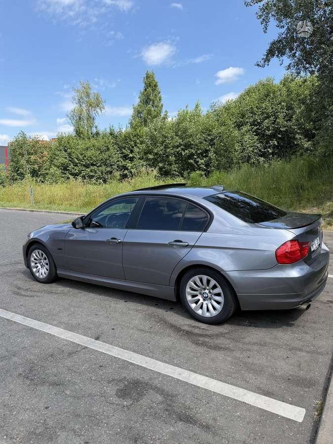 BMW 318, 2.0 l., Седан