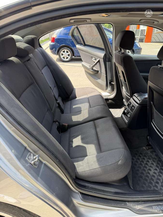 BMW 318, 2.0 l., Седан