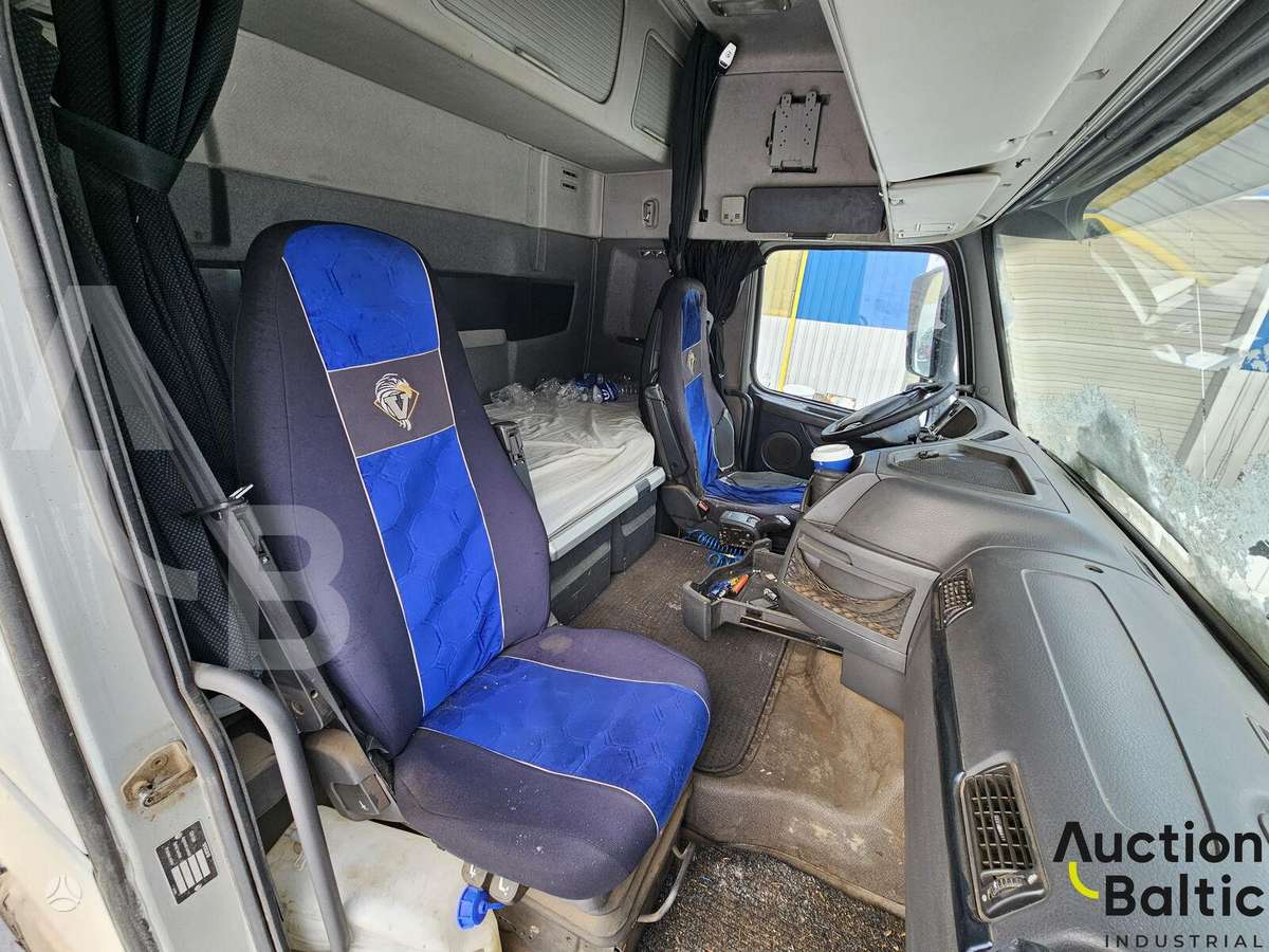 Volvo FH, timber trucks
