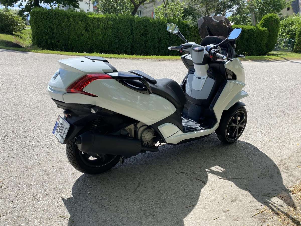Peugeot Metropolis 400cc, трициклы