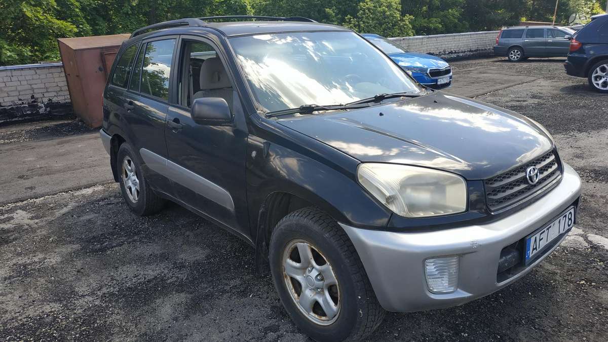 Toyota RAV4 - 2