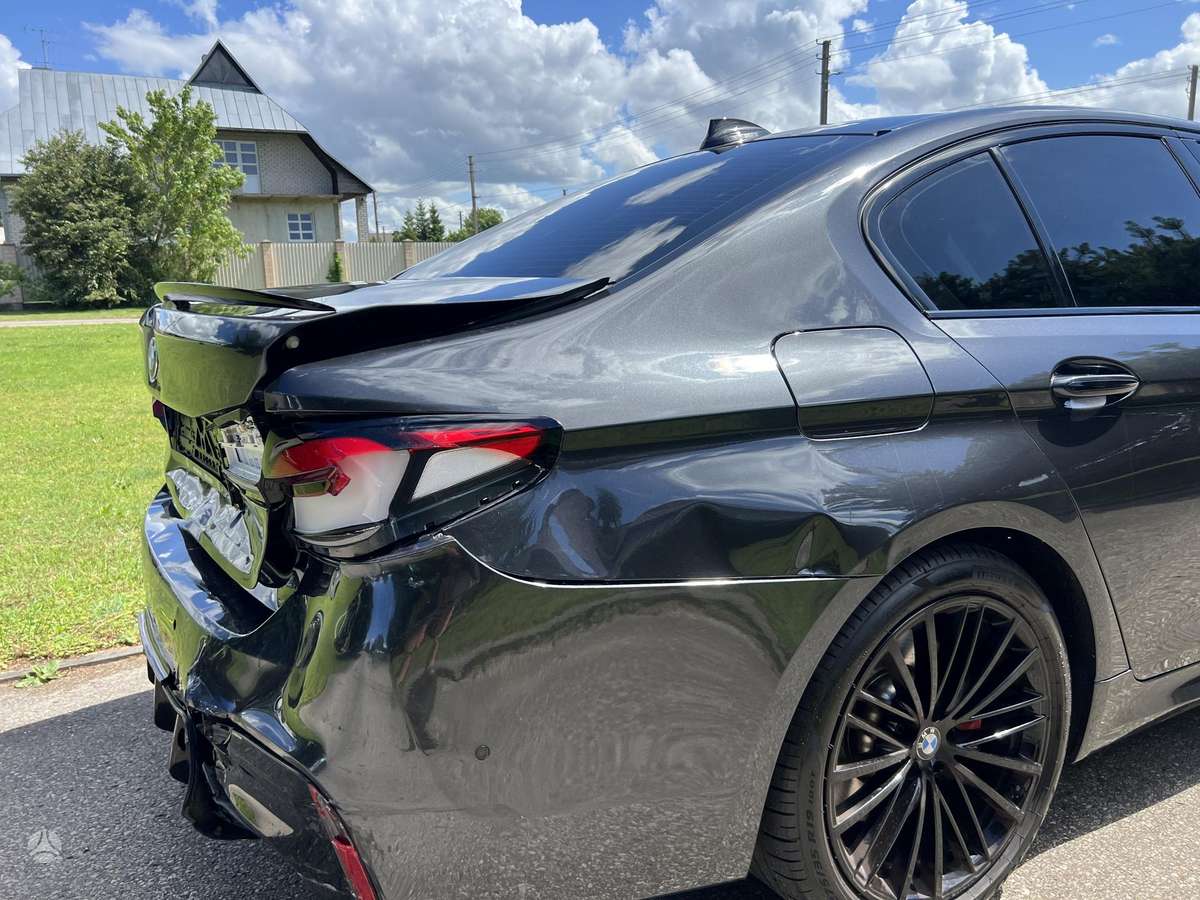 BMW 530, 3.0 l., Седан