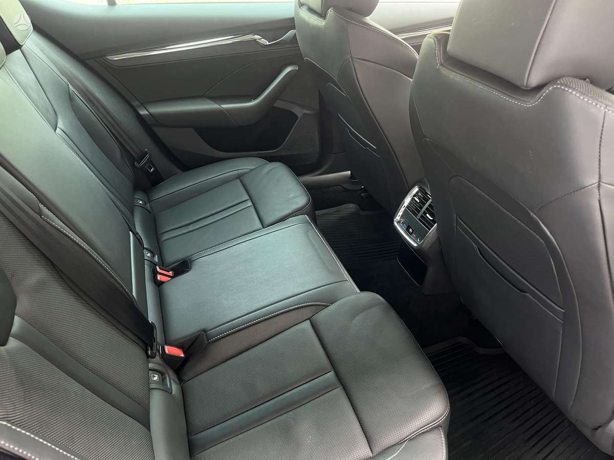 Skoda Octavia, 2.0 l., hatchback