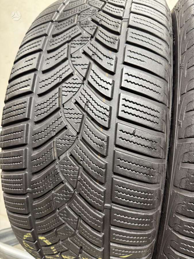 Goodyear Ultragrip performance, winter 225/50 R17