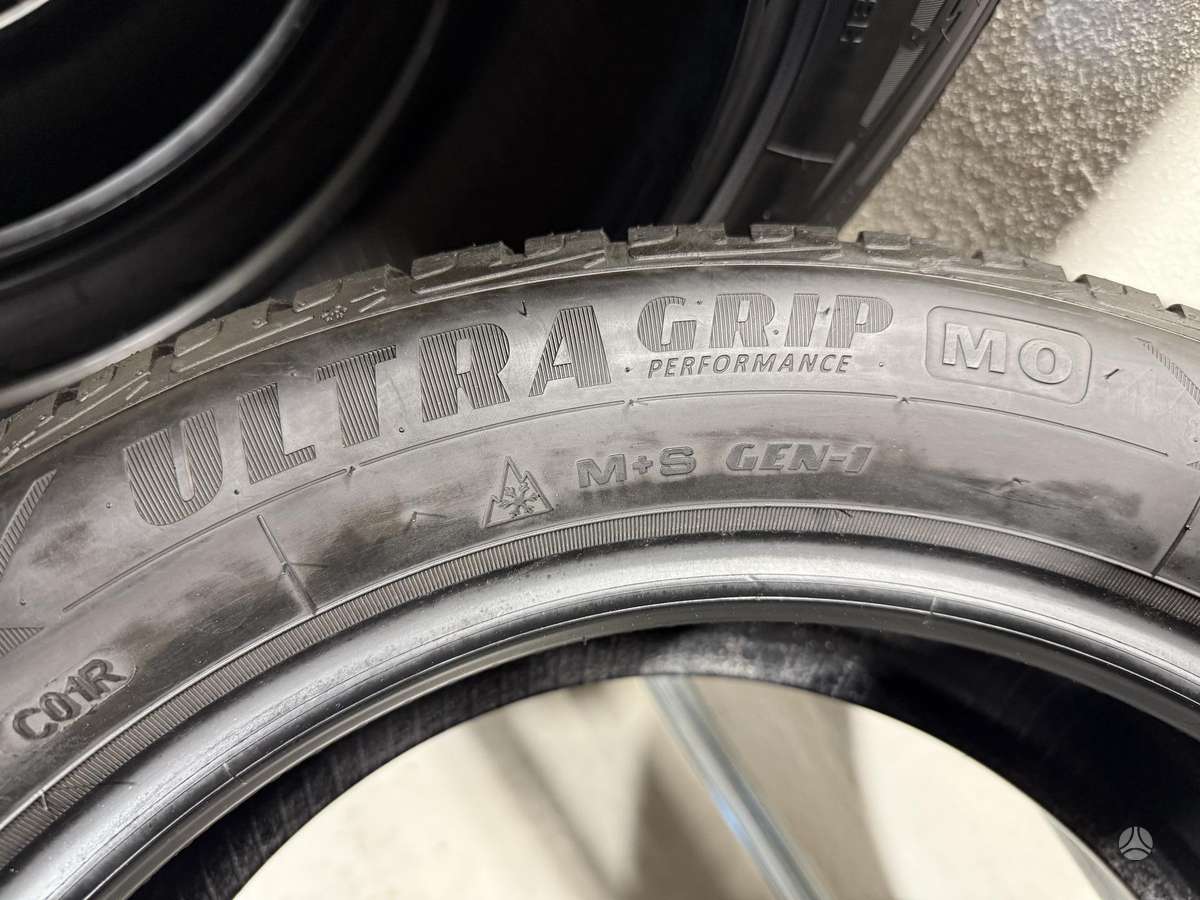 Goodyear Ultragrip performance, žieminės 225/50 R17
