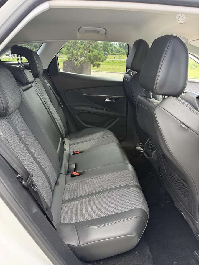 Peugeot 3008 - 11