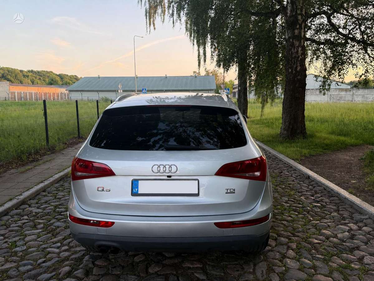 Audi Q5, 2.0 l., Внедорожник / Кроссовер