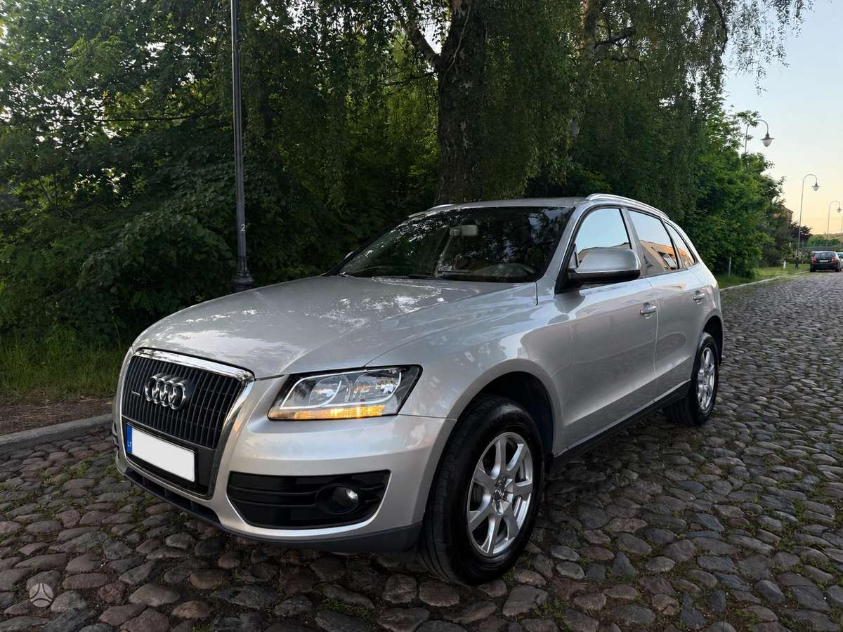 Audi Q5, 2.0 l., Внедорожник / Кроссовер