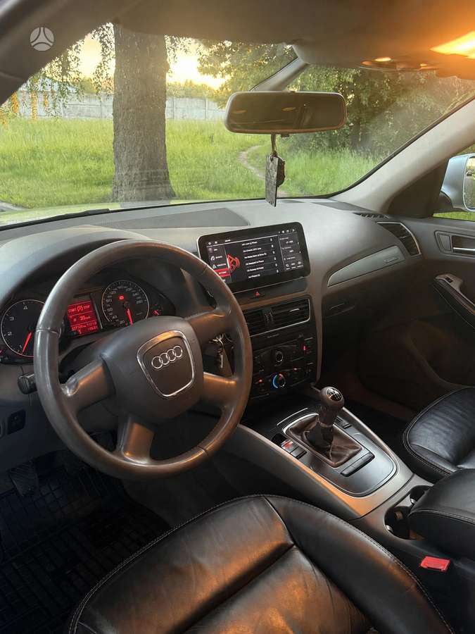 Audi Q5, 2.0 l., Внедорожник / Кроссовер
