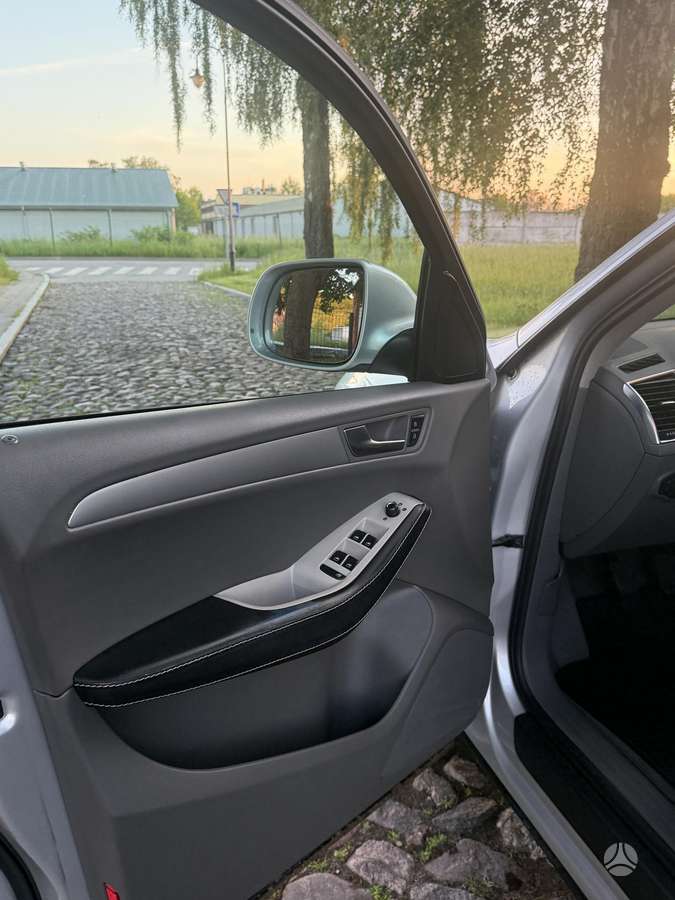 Audi Q5, 2.0 l., Внедорожник / Кроссовер
