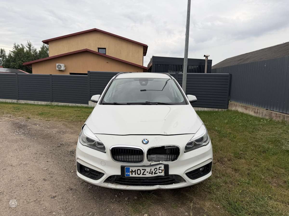 BMW 218 Gran Tourer, Минивэн