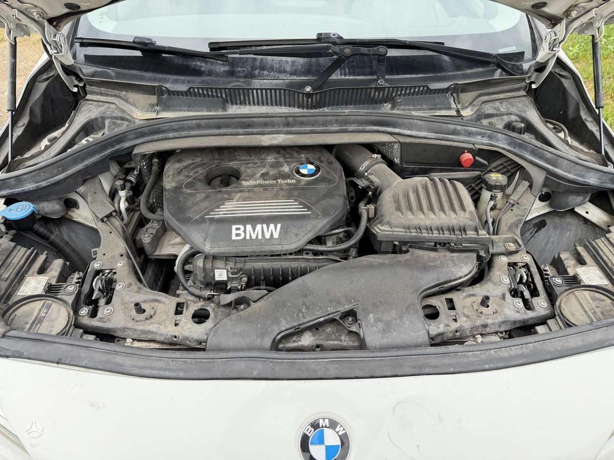 BMW 218 Gran Tourer, Минивэн