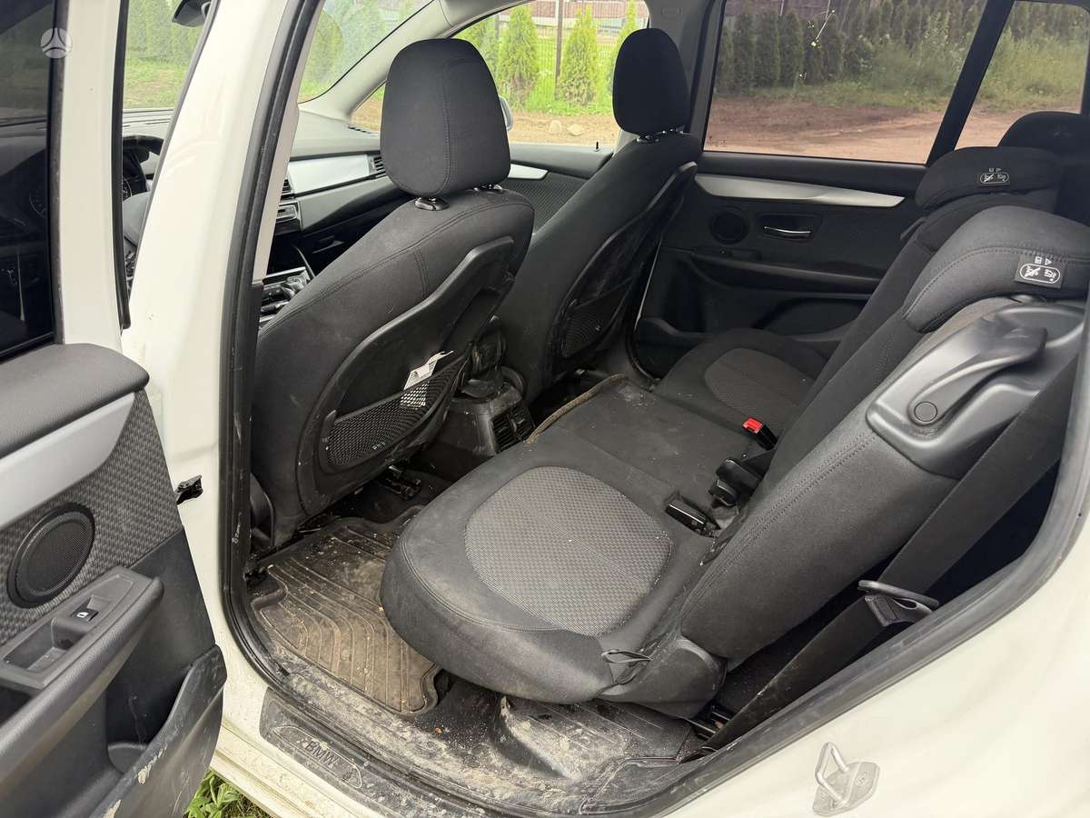 BMW 218 Gran Tourer, Минивэн
