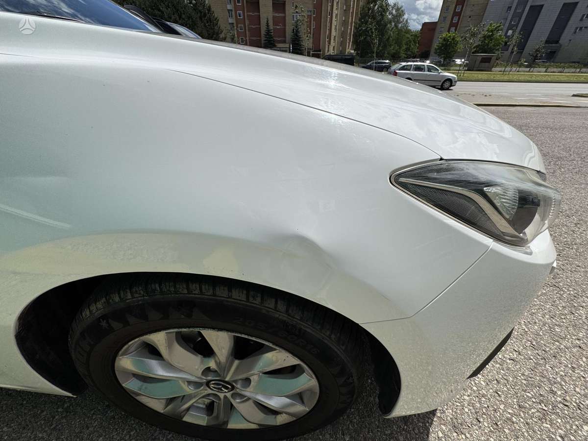 Mazda 3, 1.5 l., hečbekas