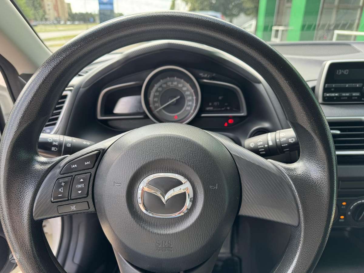 Mazda 3, 1.5 l., hečbekas