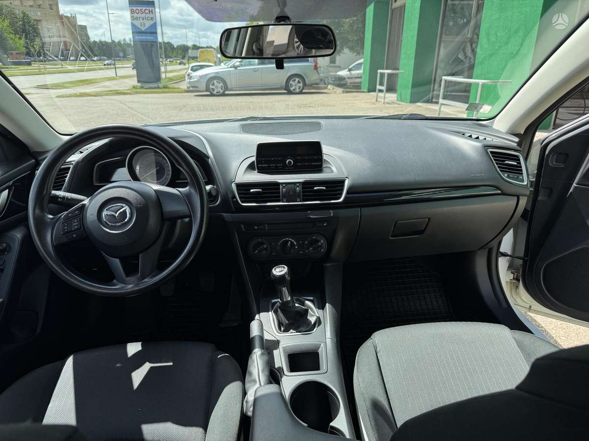 Mazda 3, 1.5 l., hečbekas