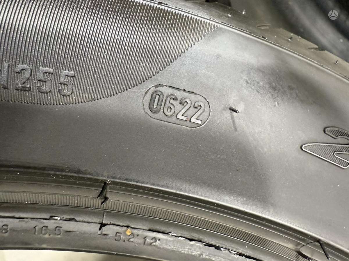 Pirelli P zero/AO/2022m, летние 255/45 R19