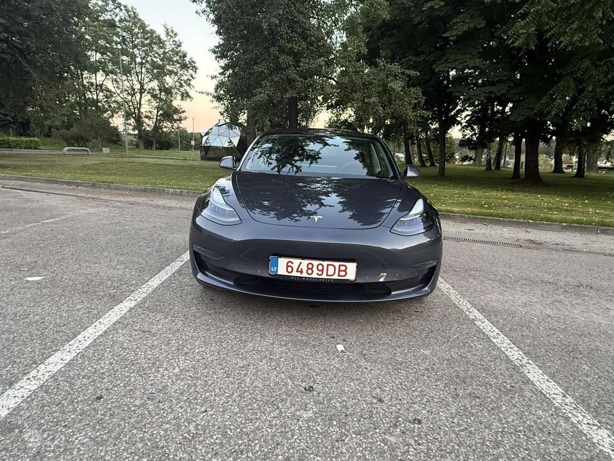 Tesla Model 3, 82 кВт·ч, Седан