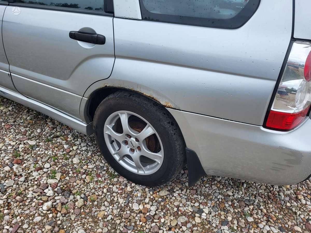 Subaru Forester, 2.0 l., Минивэн