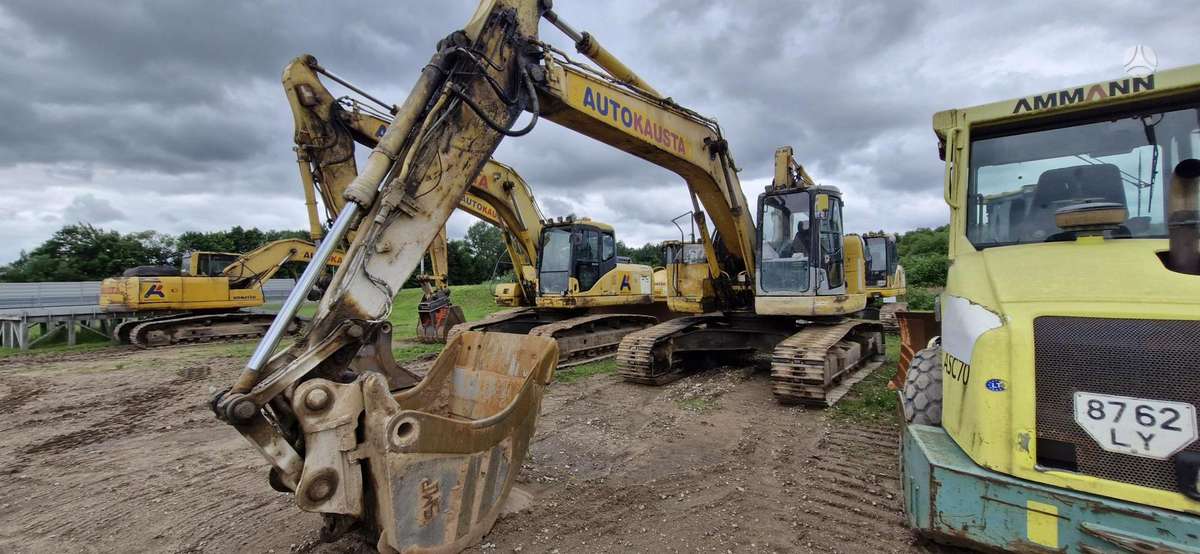 Komatsu PC210LC-8, excavator