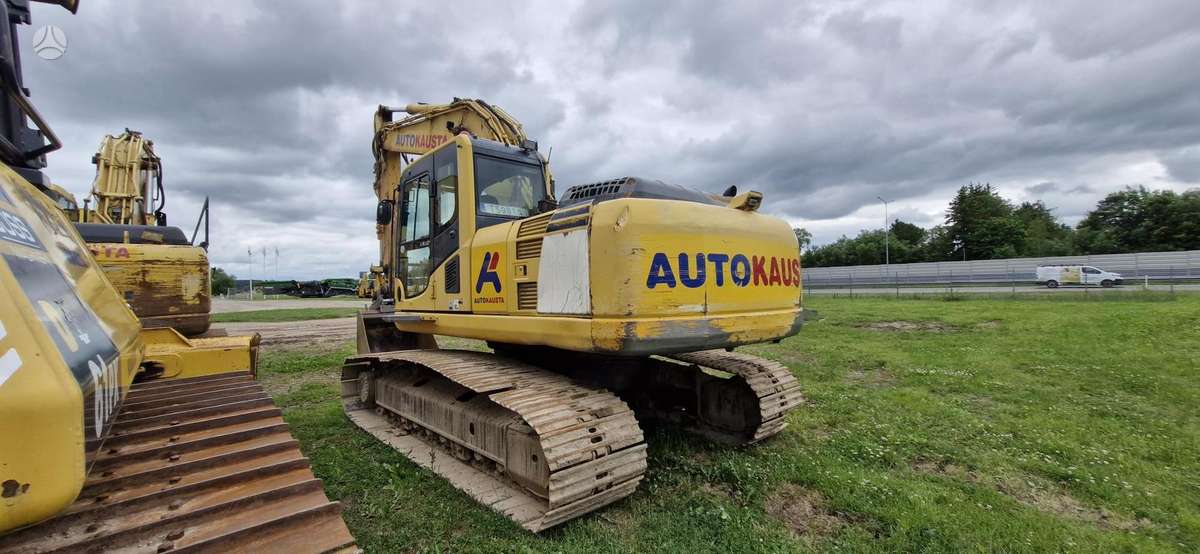 Komatsu PC210LC-8, экскаваторы