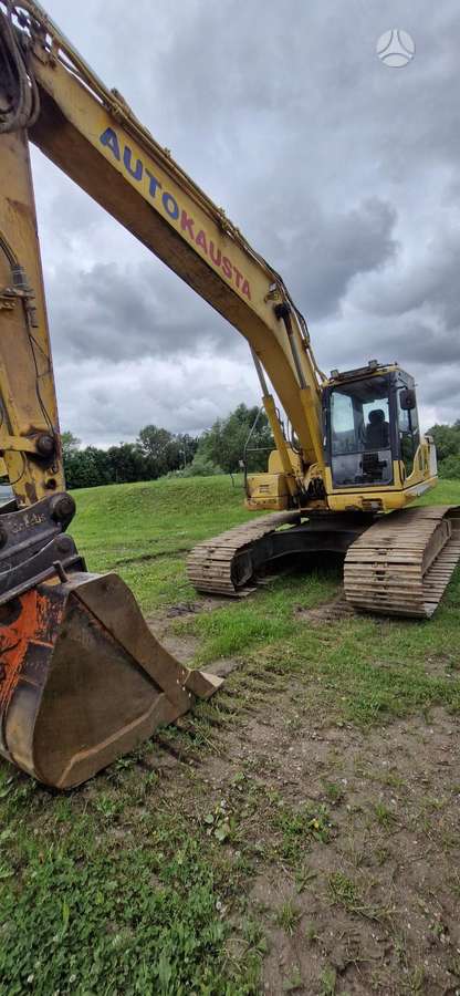 Komatsu PC210LC-8, excavator