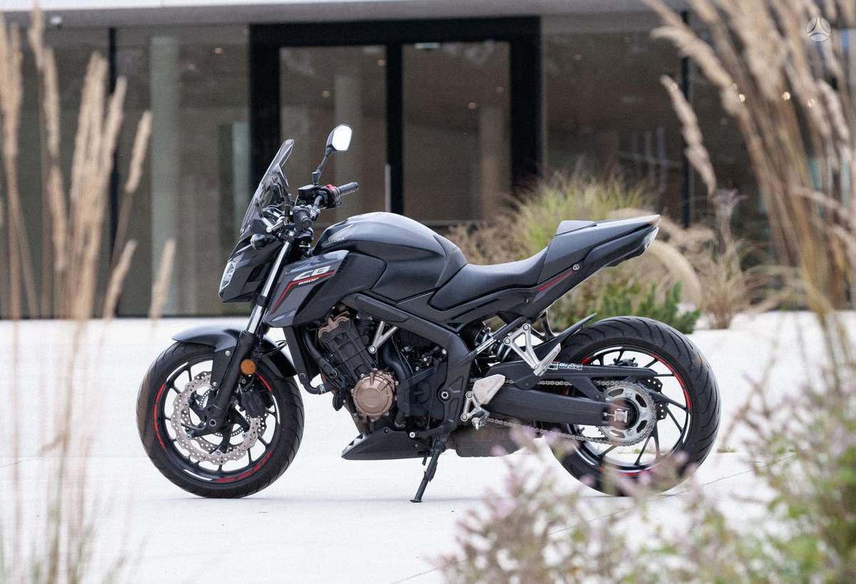 Honda CB 650cc, street / классические