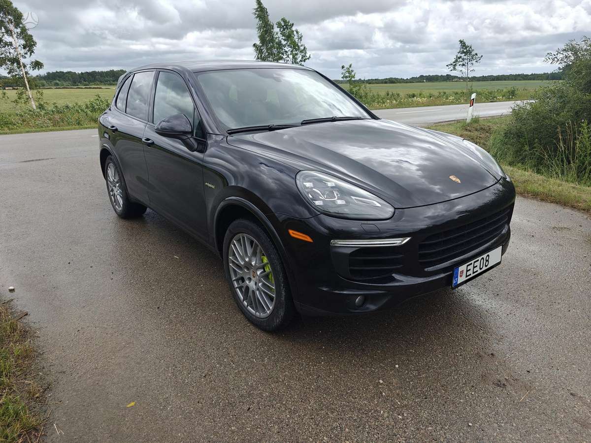 Porsche Cayenne - 2