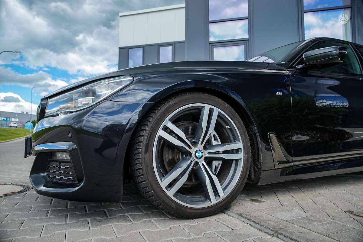BMW 730, 3.0 l., Седан
