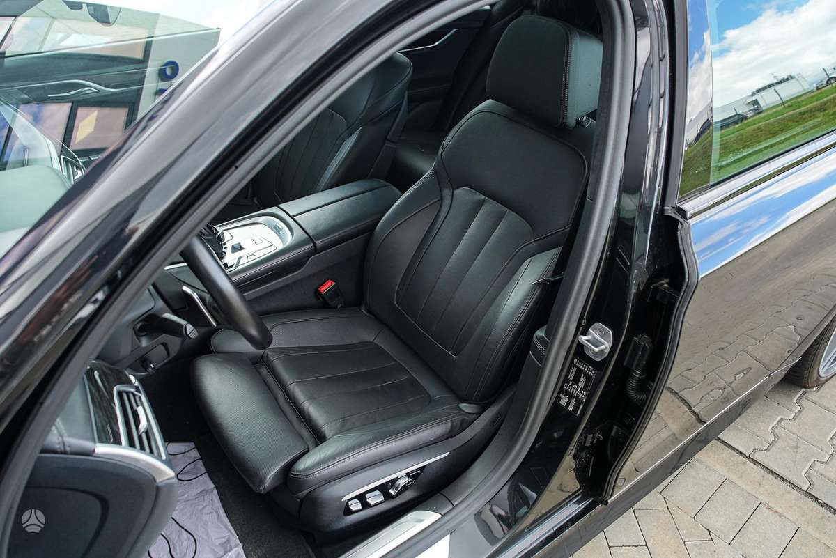 BMW 730, 3.0 l., Седан