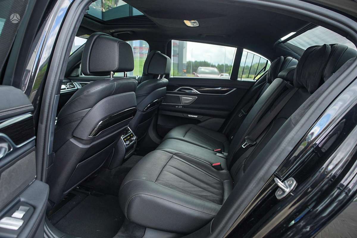 BMW 730, 3.0 l., Седан