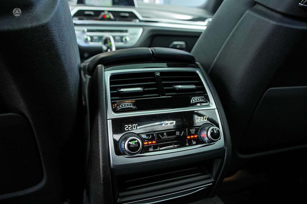 BMW 730, 3.0 l., Седан