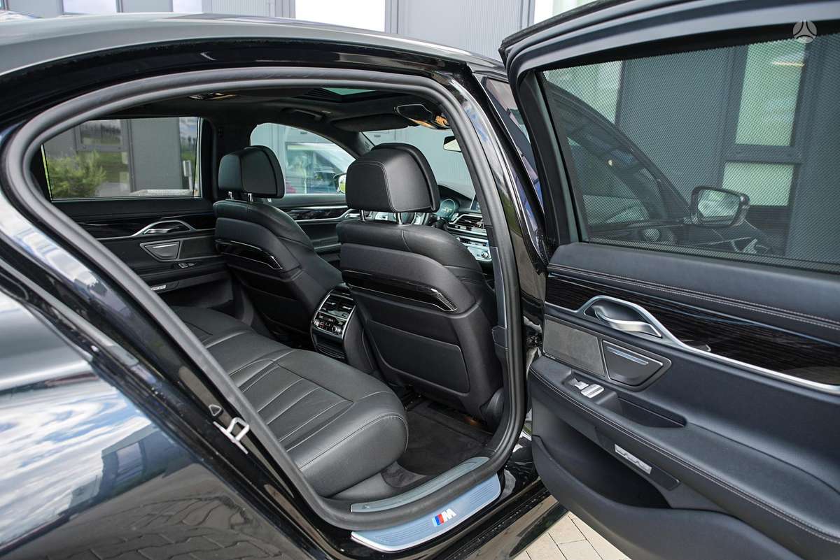 BMW 730, 3.0 l., Седан