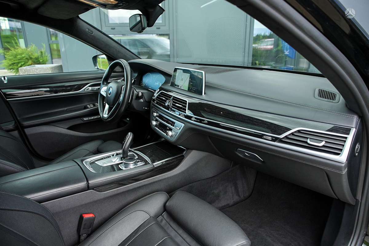 BMW 730, 3.0 l., Седан
