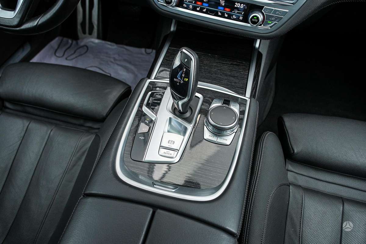 BMW 730, 3.0 l., Седан