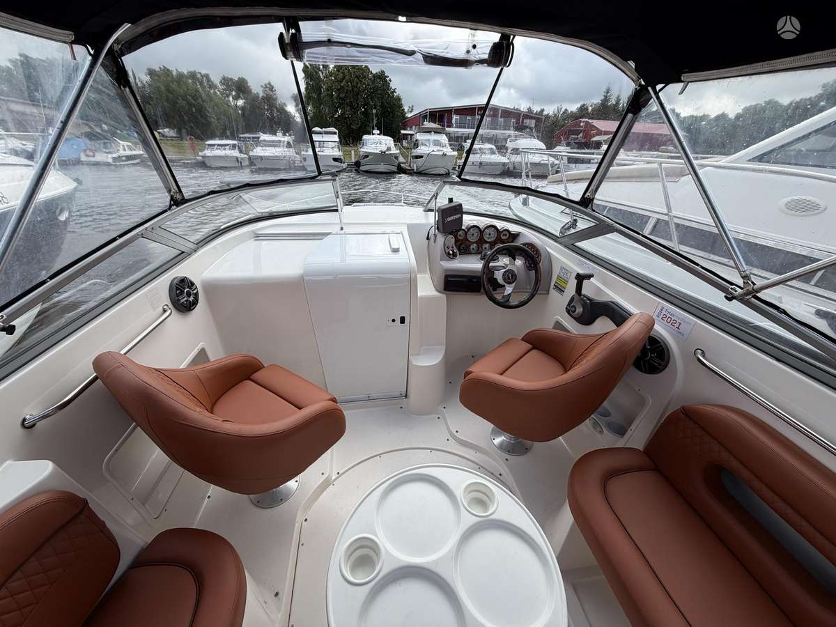 Rinker Captiva 232, яхты / катера