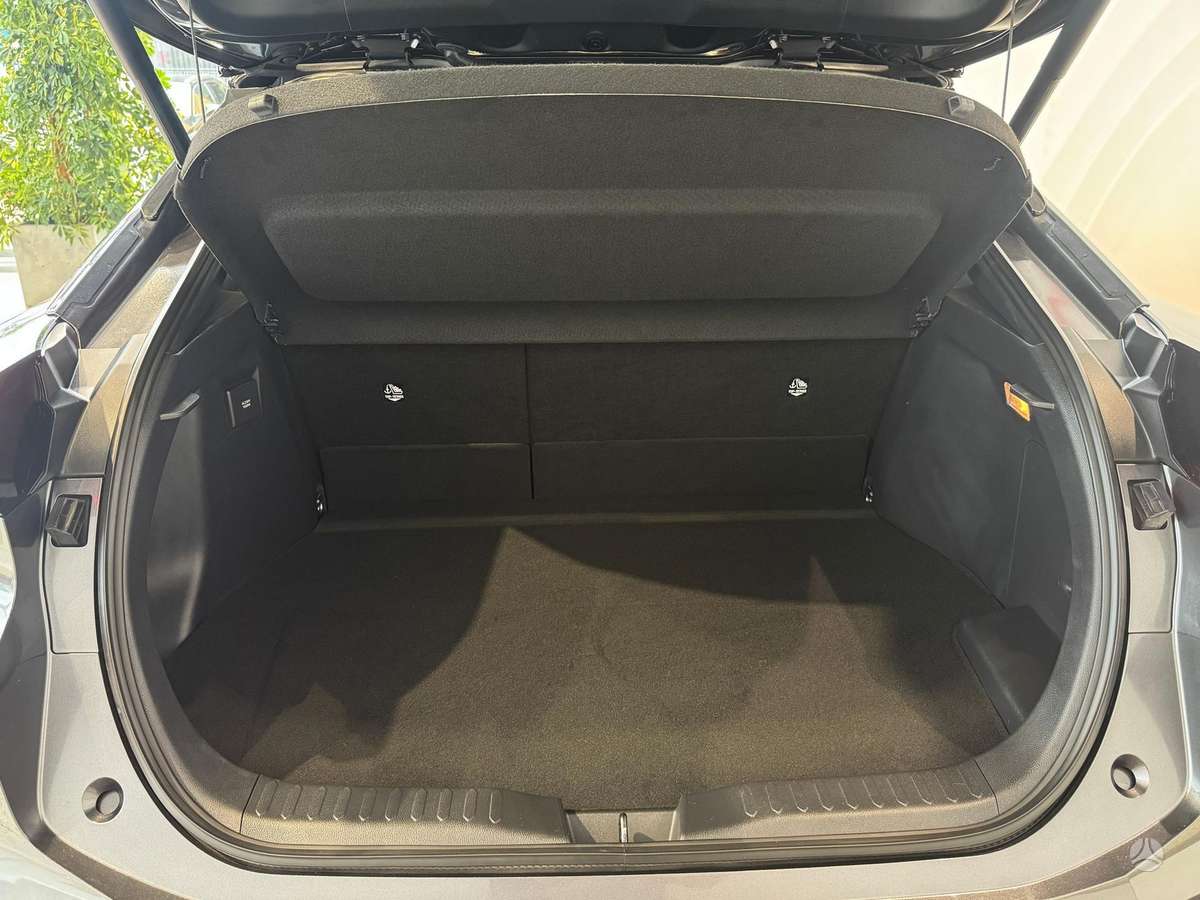 Toyota C-HR - 8