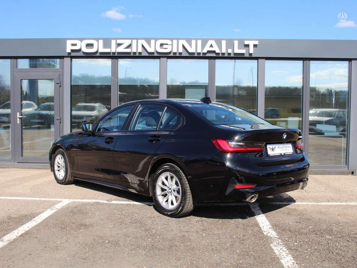 BMW 318, 2.0 l., Седан