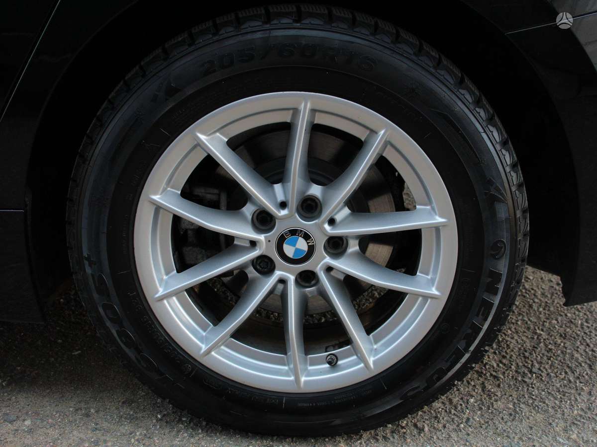 BMW 318, 2.0 l., Седан