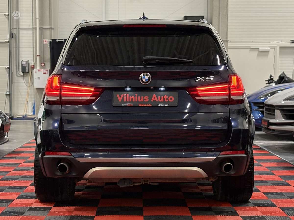 BMW X5, 3.0 l., off-road / crossover