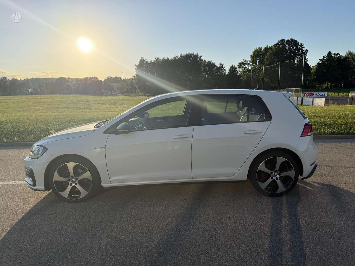 Volkswagen Golf, 2.0 l., hatchback